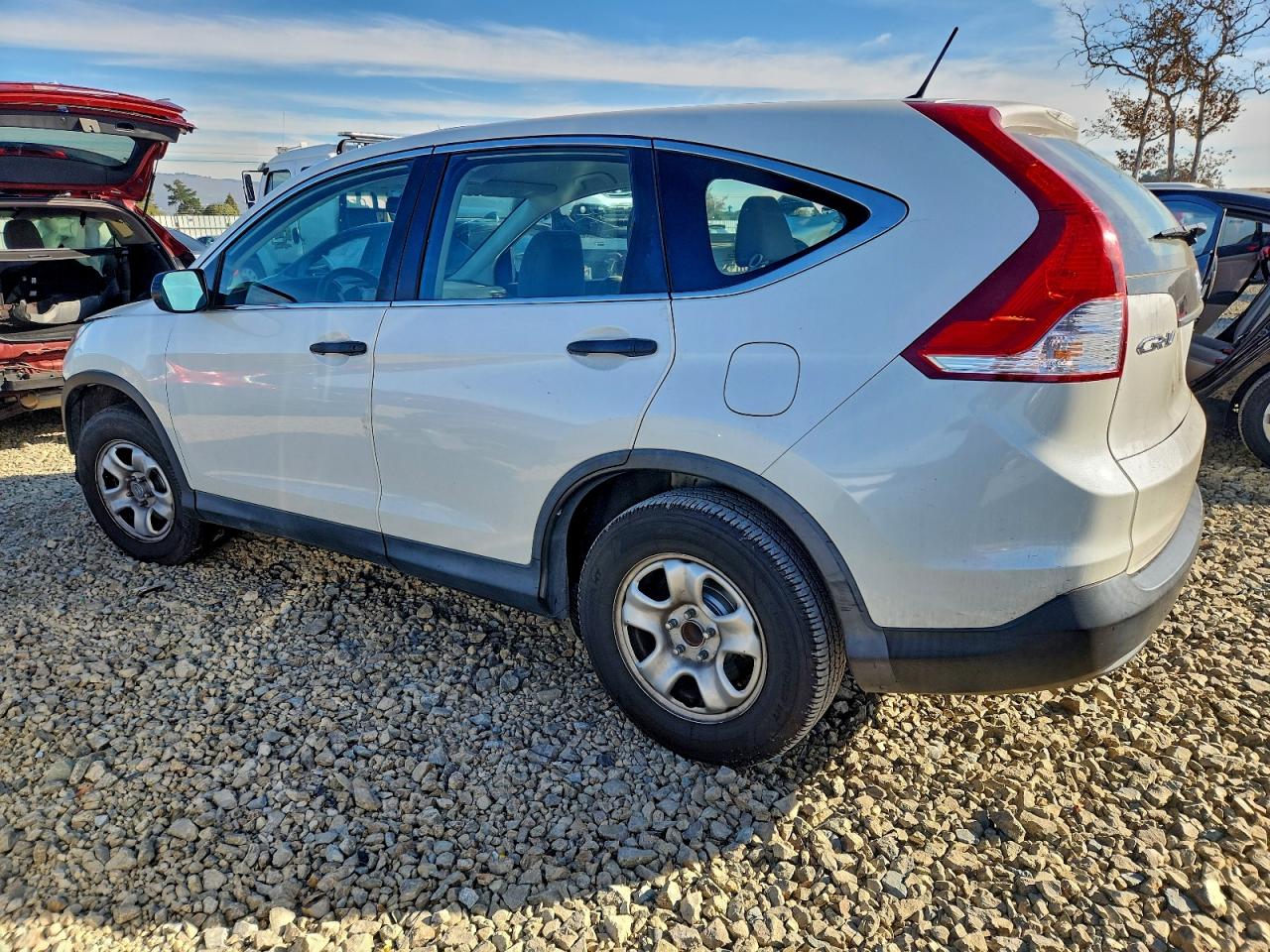 2014 HONDA CR-V LX photo 2
