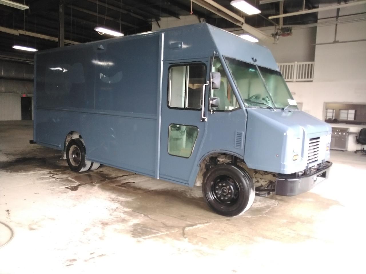 2020 FORD F59 - DELIVERY VAN photo 4