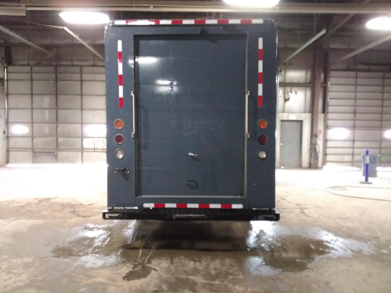 2020 FORD F59 - DELIVERY VAN photo 6