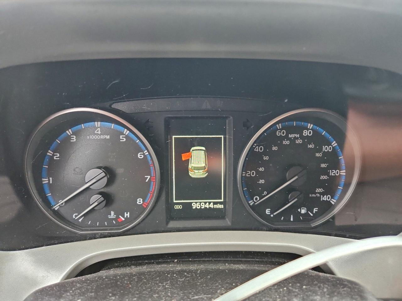 2018 TOYOTA RAV4 LE photo 9