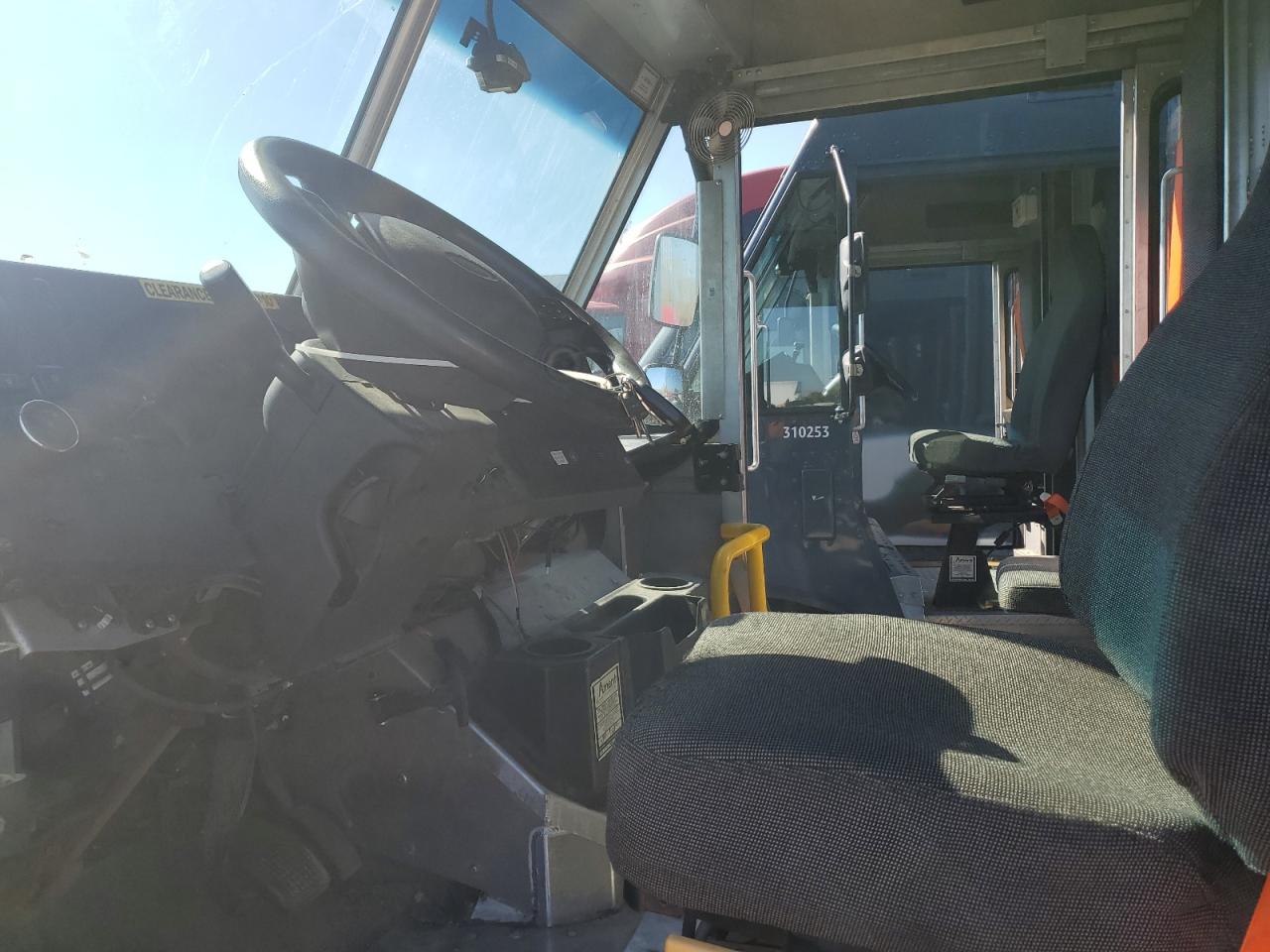 2020 FORD F59 - DELIVERY VAN photo 7