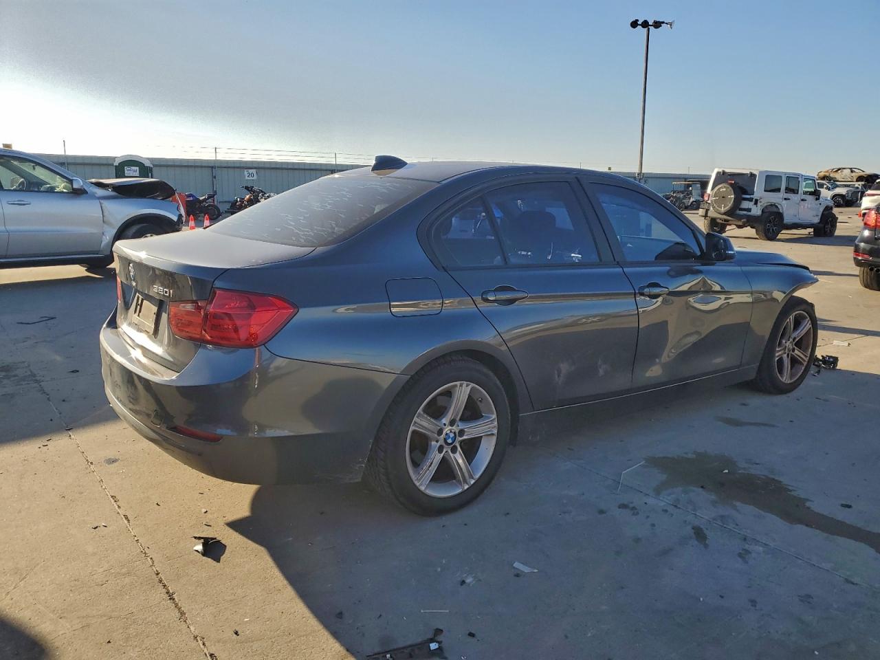 2014 BMW 320 I photo 3