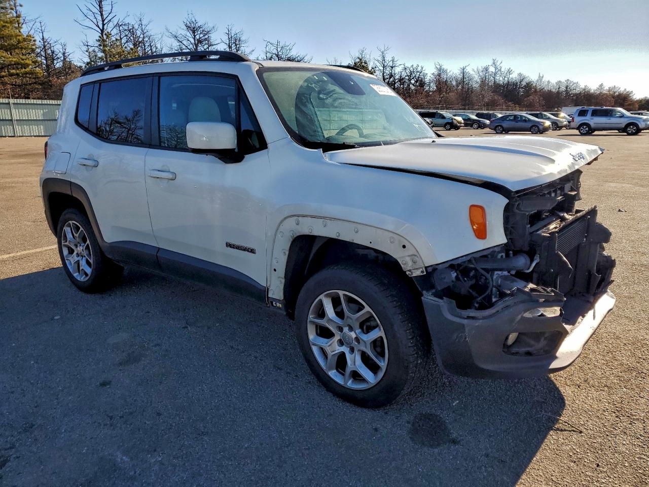 2015 JEEP RENEGADE LATITUDE photo 4