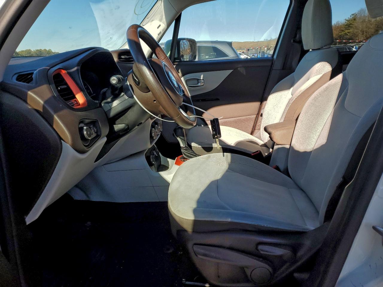 2015 JEEP RENEGADE LATITUDE photo 7