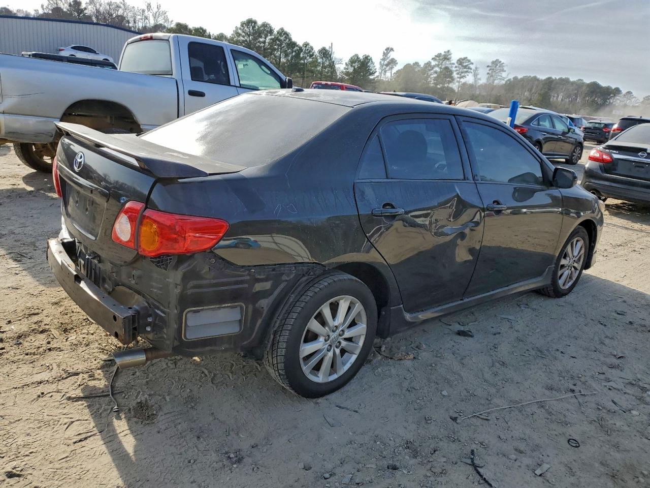 2010 TOYOTA COROLLA BASE photo 3