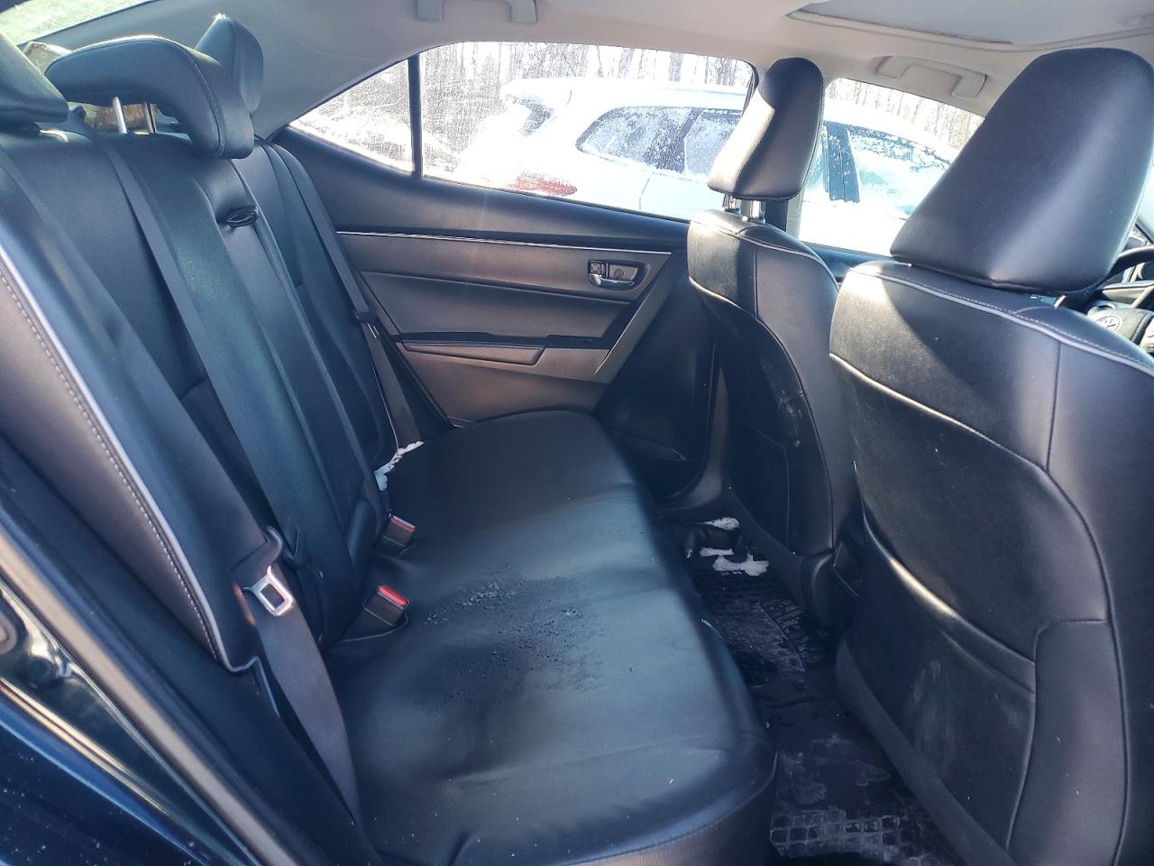 2019 TOYOTA COROLLA L photo 10