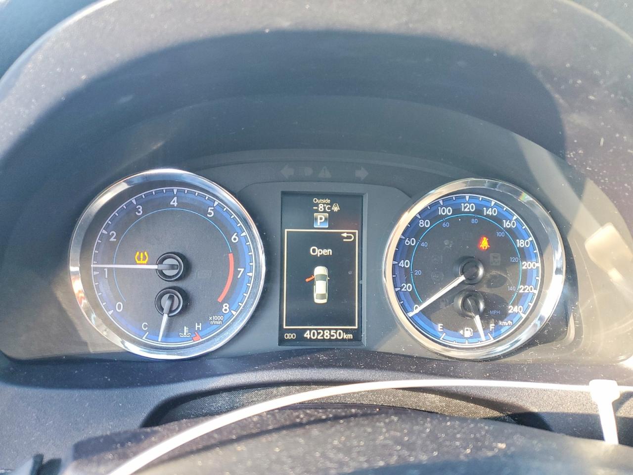 2019 TOYOTA COROLLA L photo 9