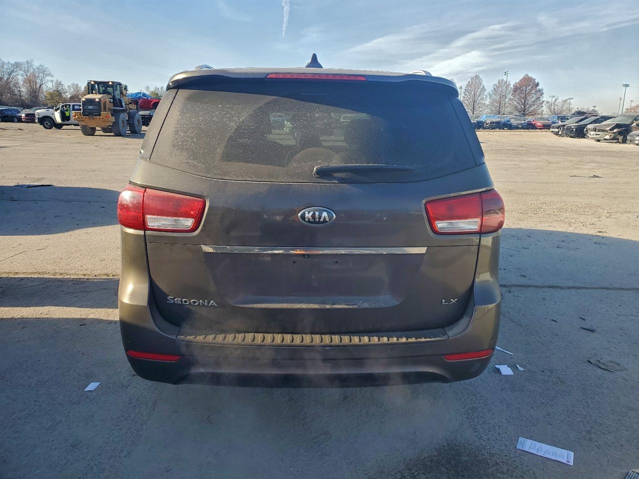 2016 KIA SEDONA LX photo 6