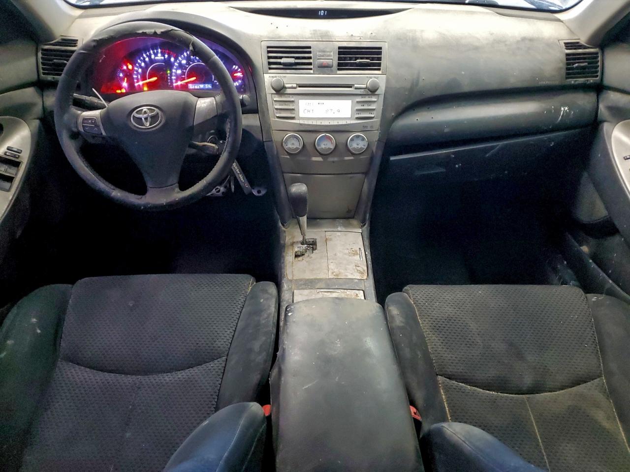 2011 TOYOTA CAMRY BASE photo 8