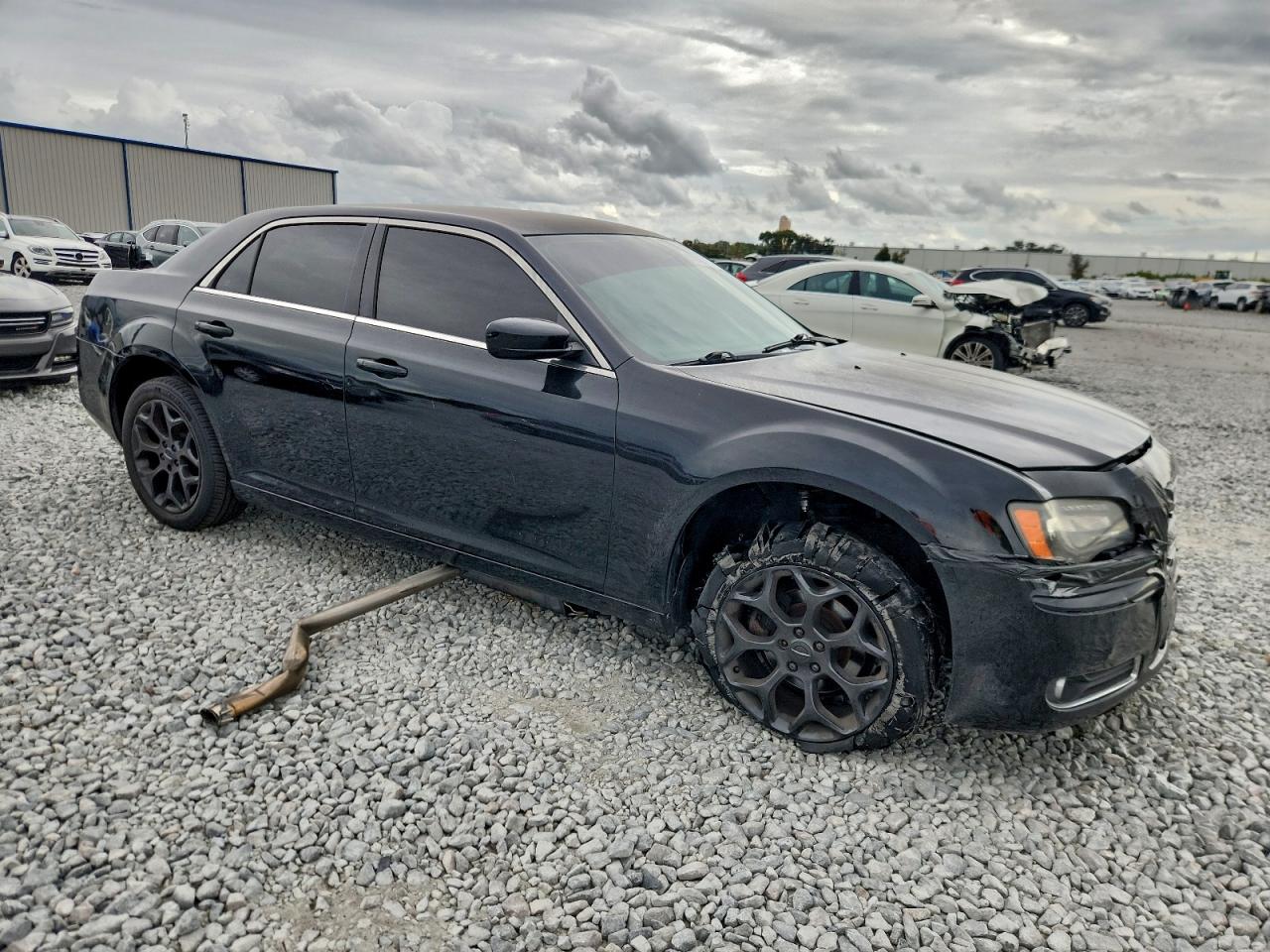 2014 CHRYSLER 300 photo 4