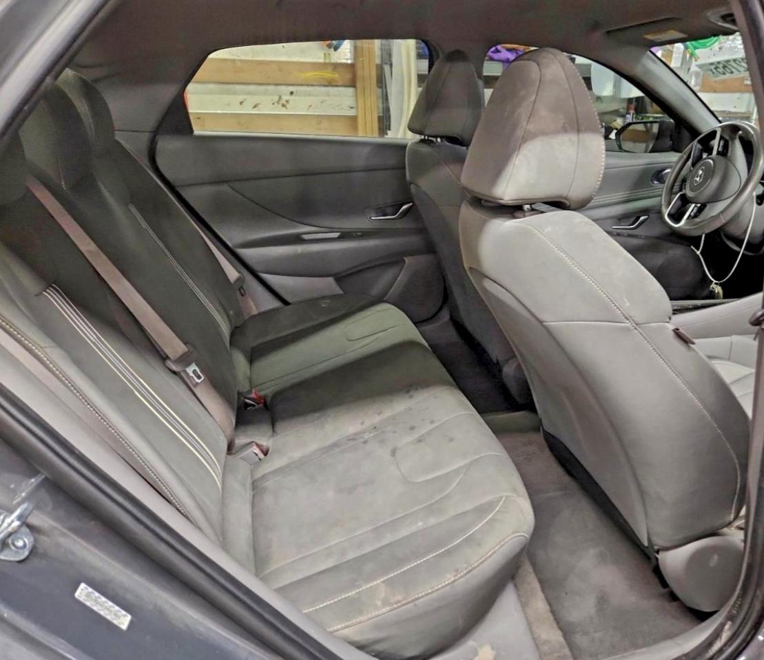 2023 HYUNDAI ELANTRA SEL photo 10