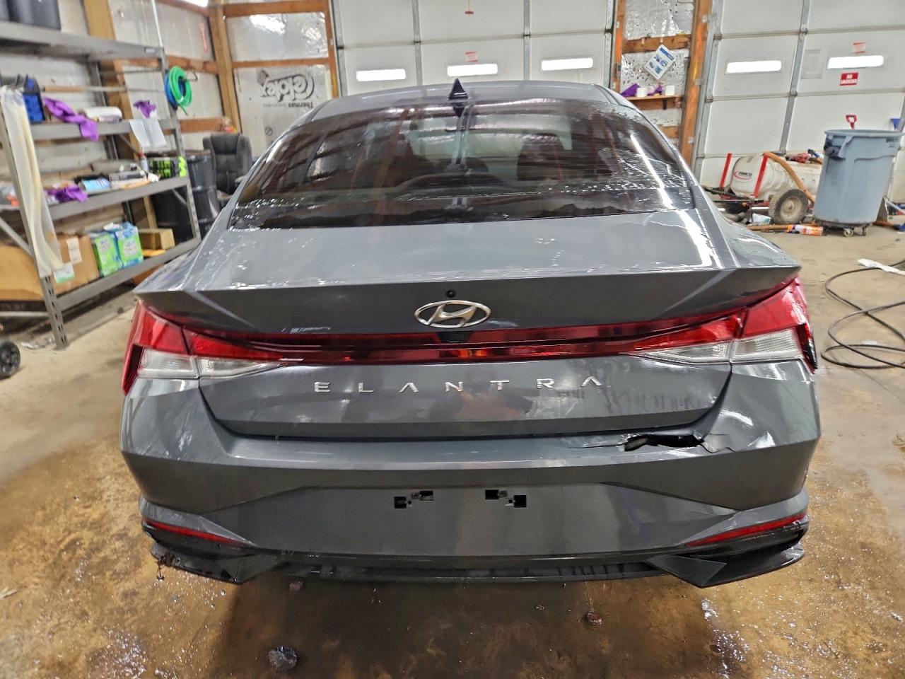 2023 HYUNDAI ELANTRA SEL photo 6