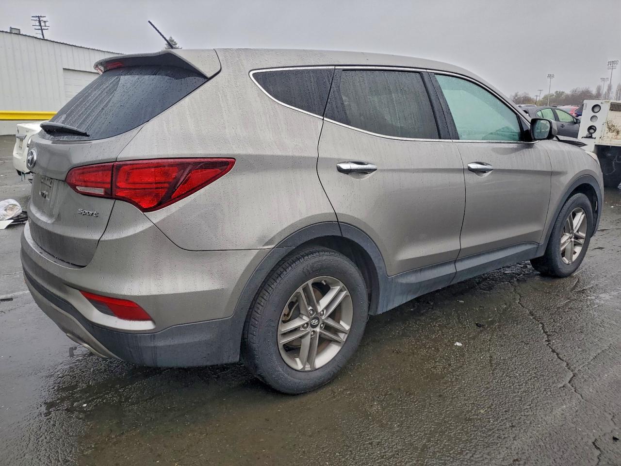 2018 HYUNDAI SANTA FE SPORT photo 3