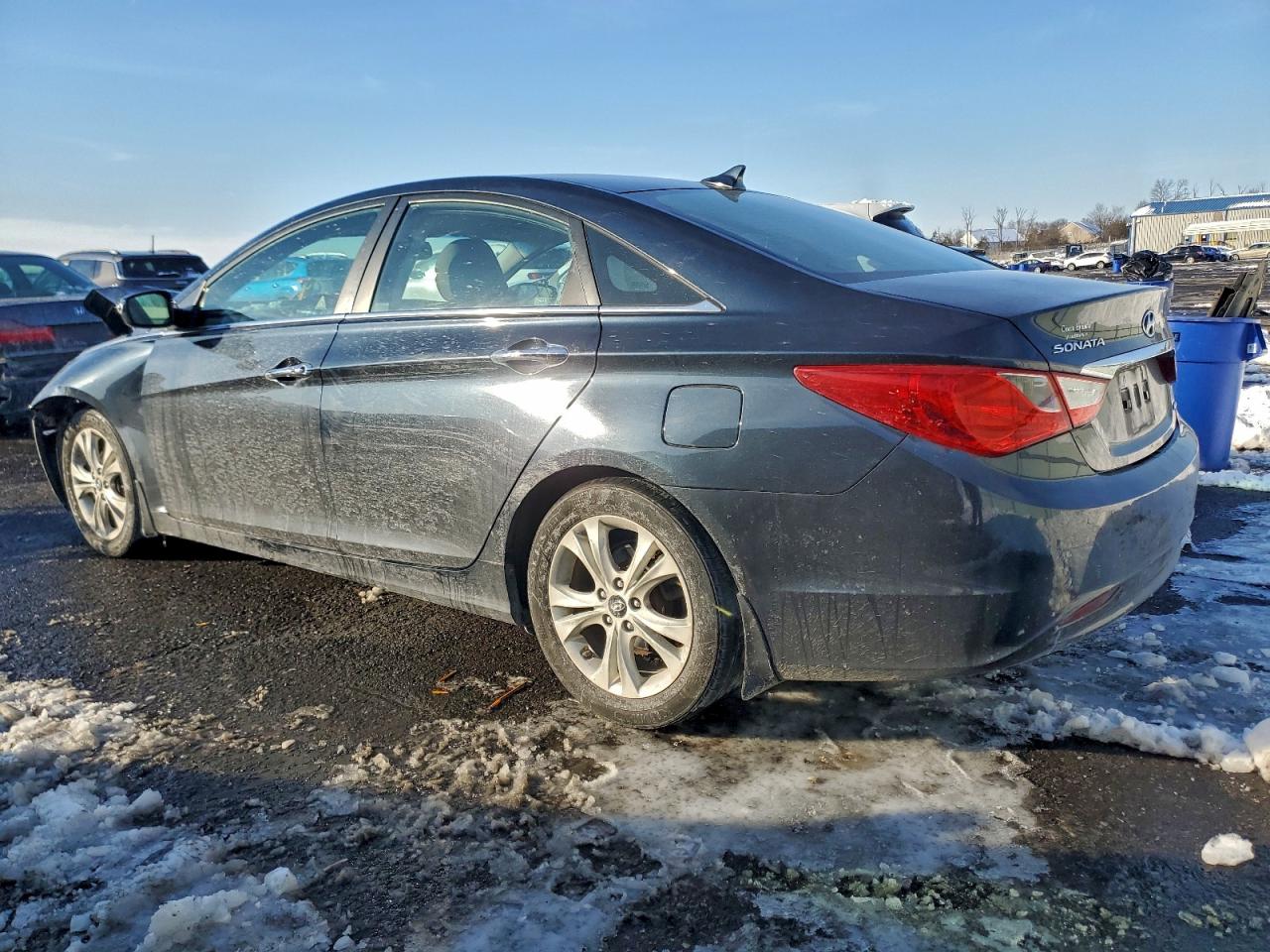 2011 HYUNDAI SONATA SE photo 2