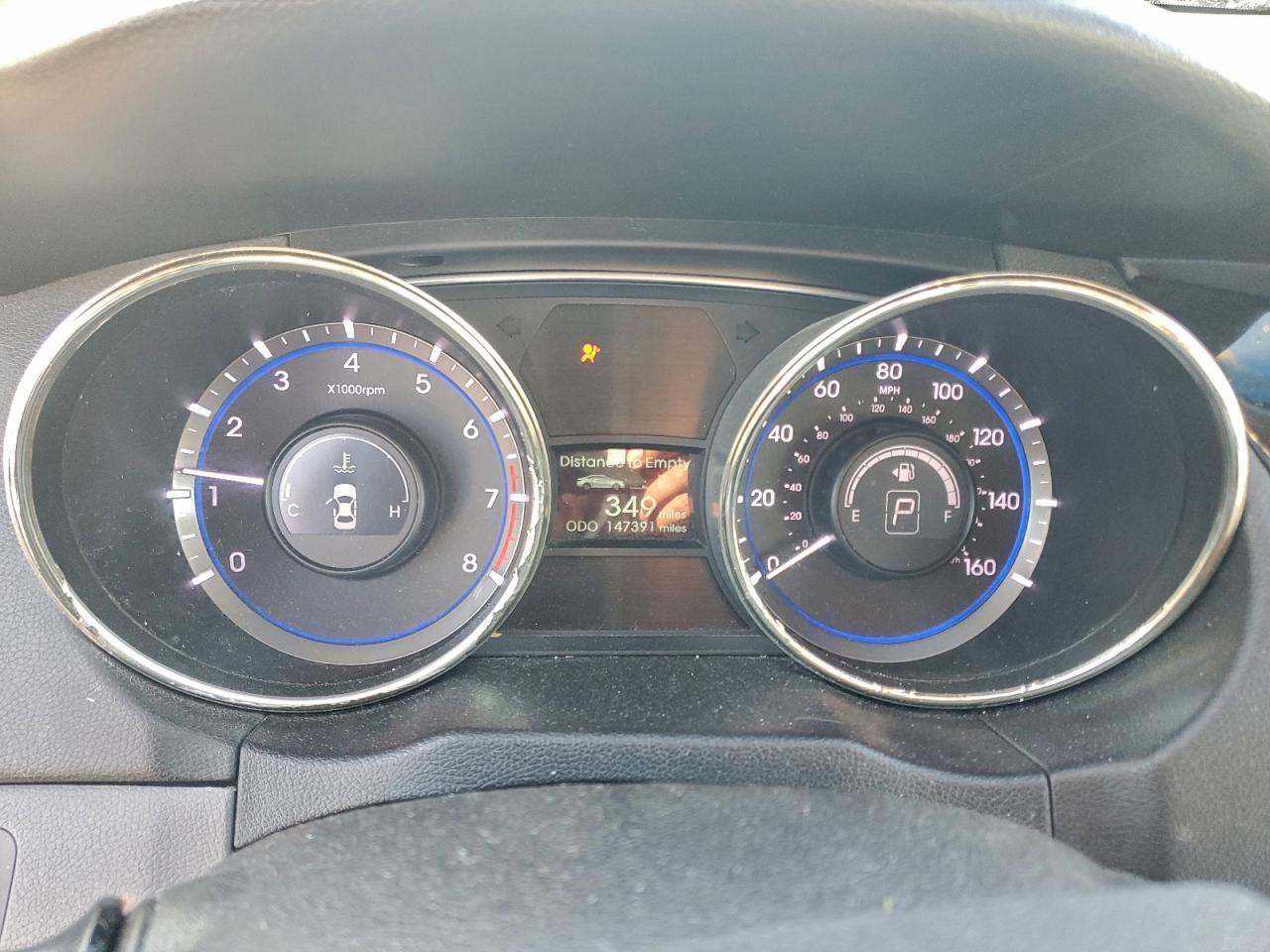 2011 HYUNDAI SONATA SE photo 9