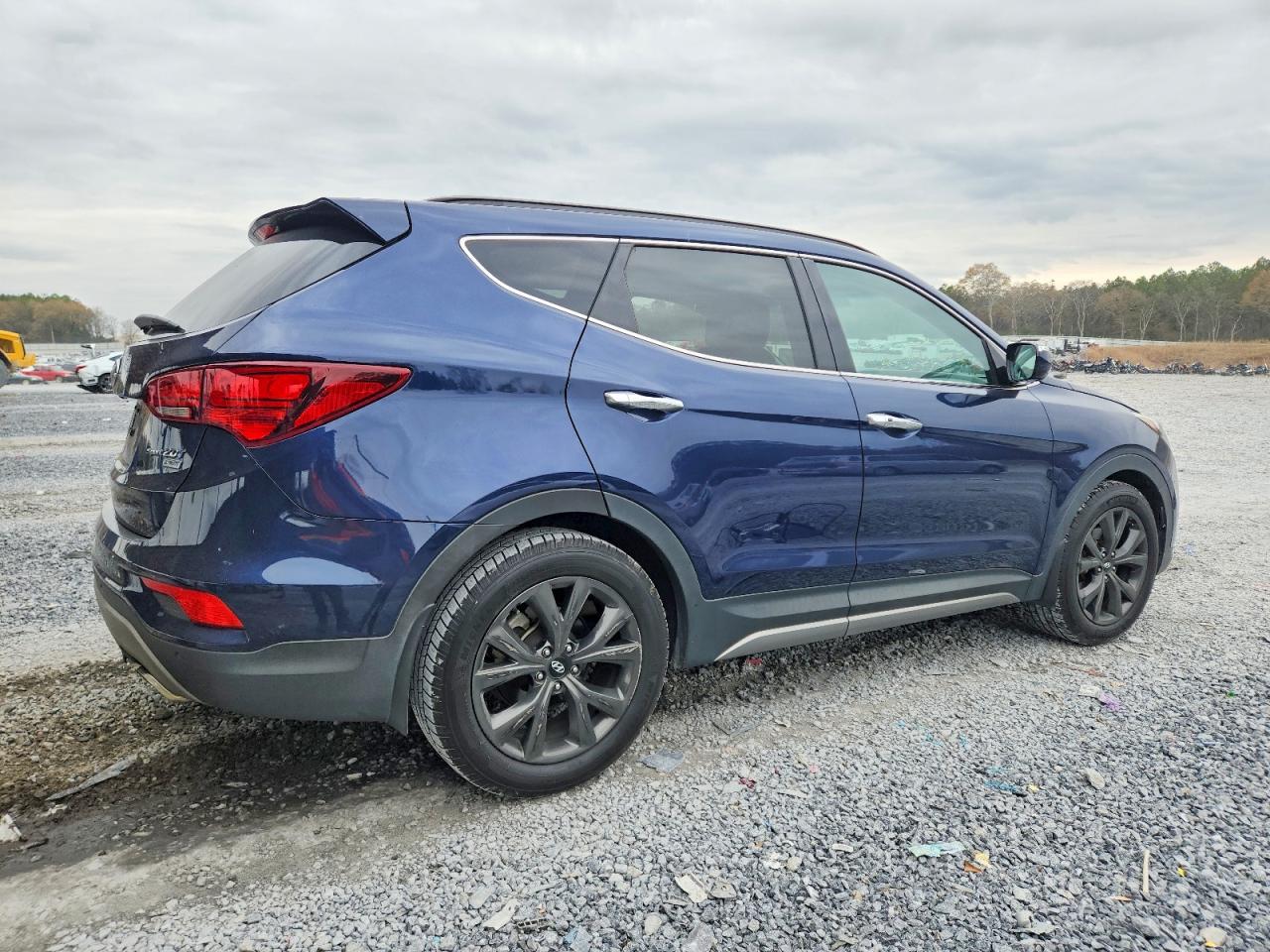2018 HYUNDAI SANTA FE SPORT photo 3