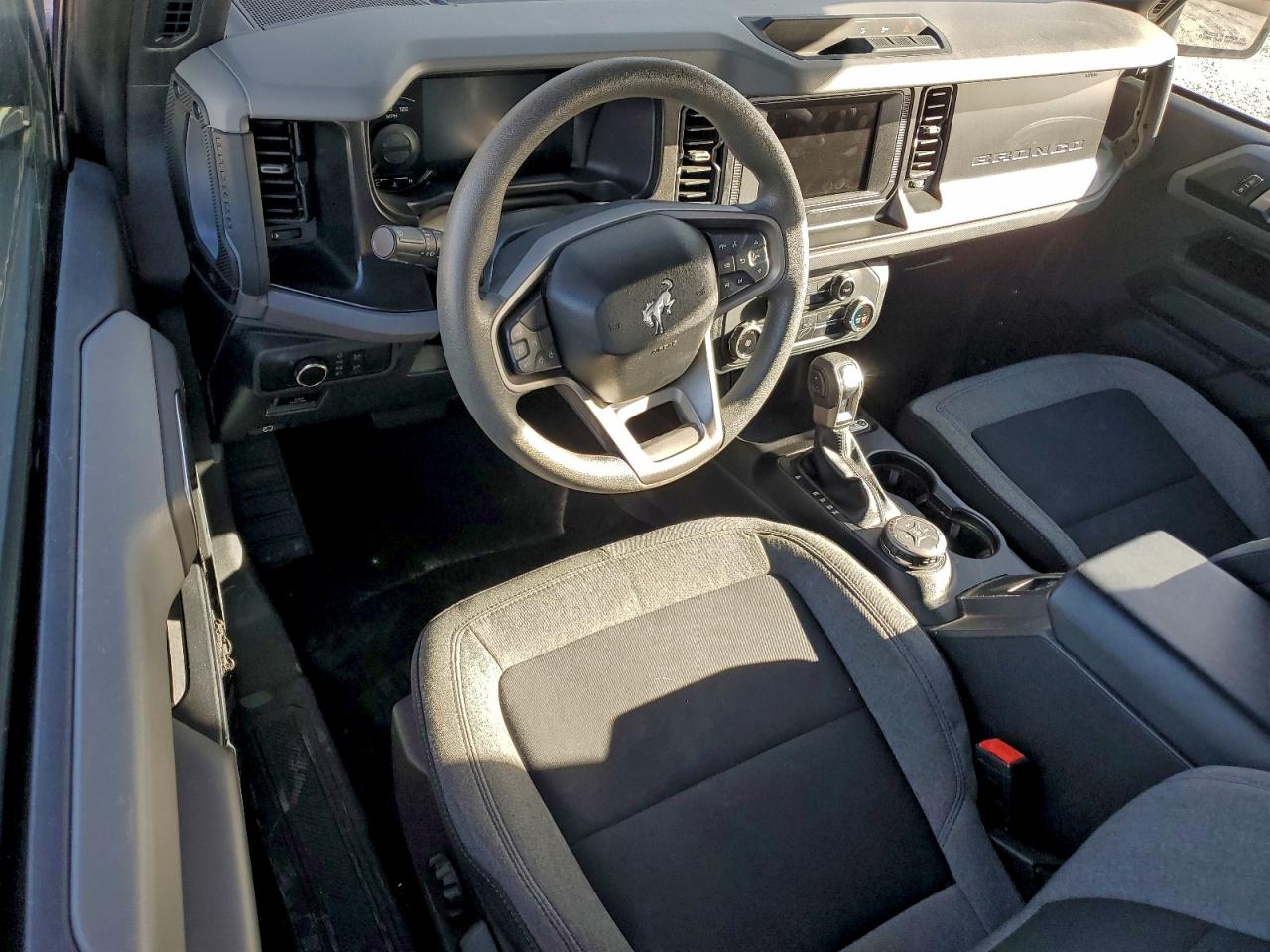 2022 FORD BRONCO BASE photo 8