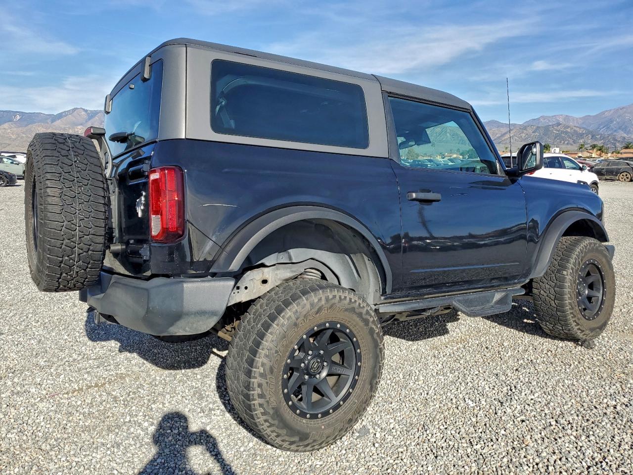 2022 FORD BRONCO BASE photo 3
