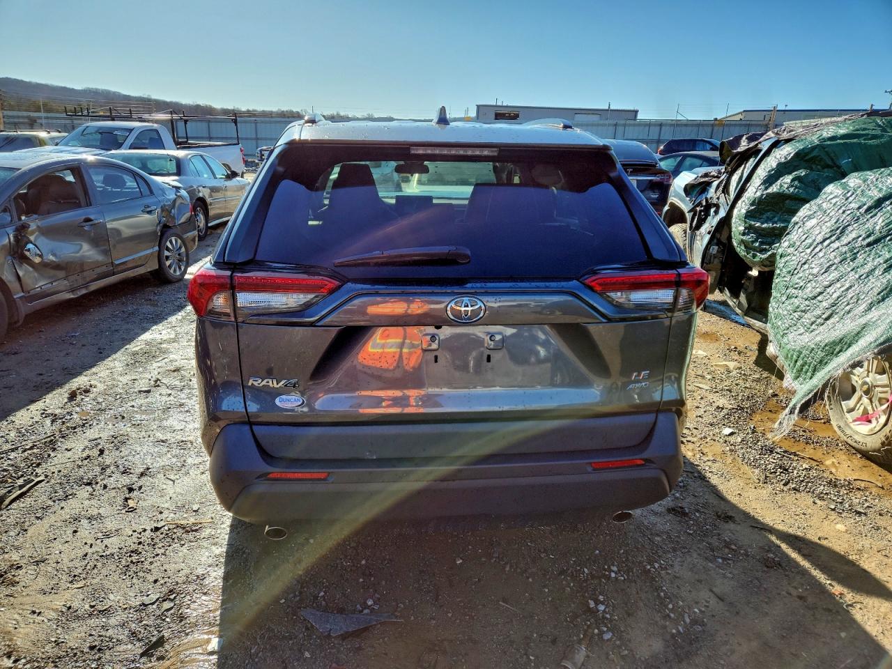 2021 TOYOTA RAV4 LE photo 6