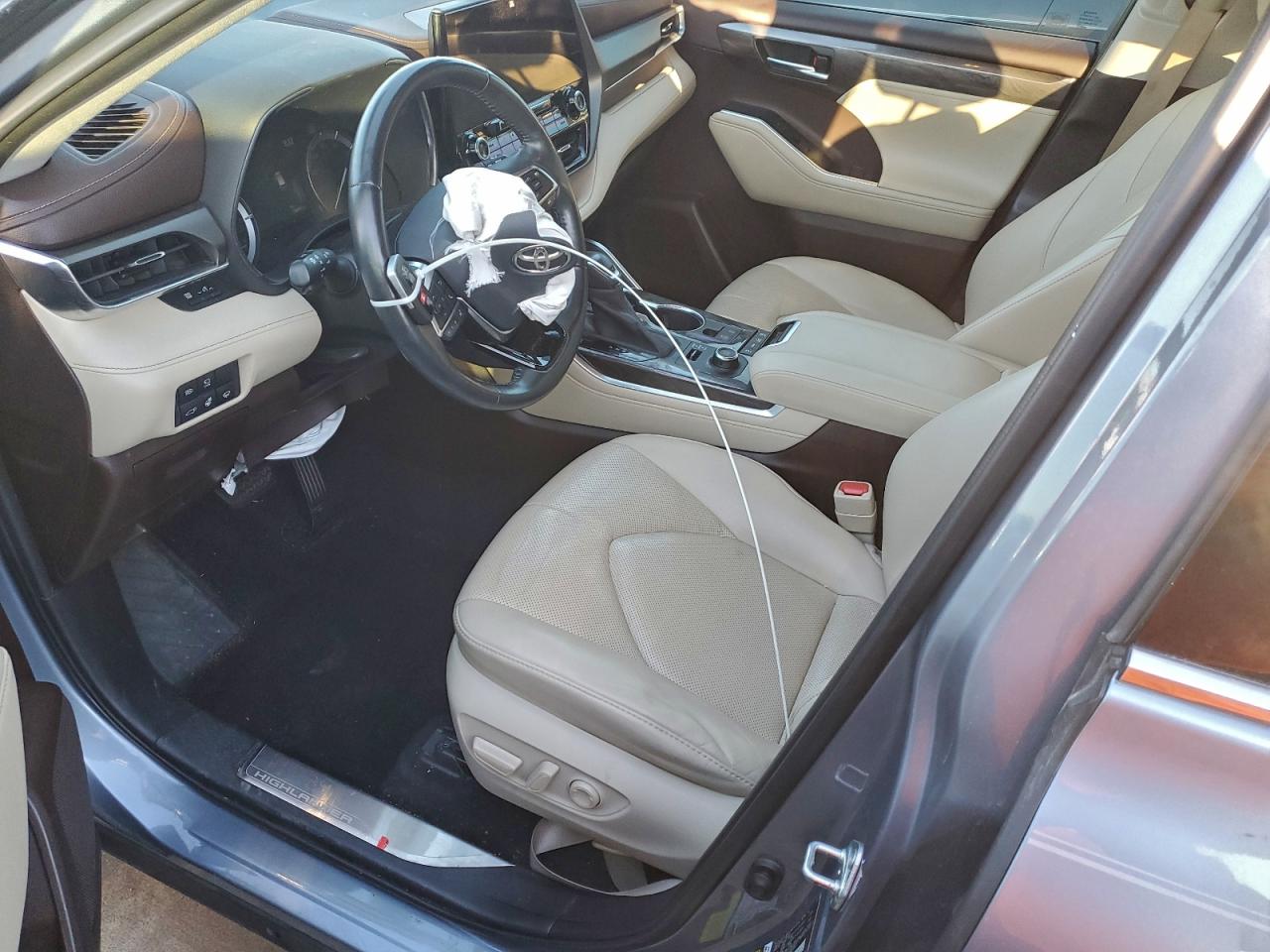 2020 TOYOTA HIGHLANDER LIMITED photo 7