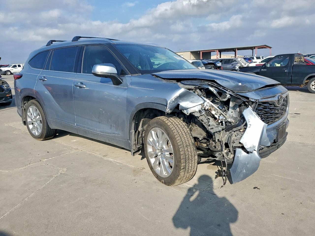 2020 TOYOTA HIGHLANDER LIMITED photo 4