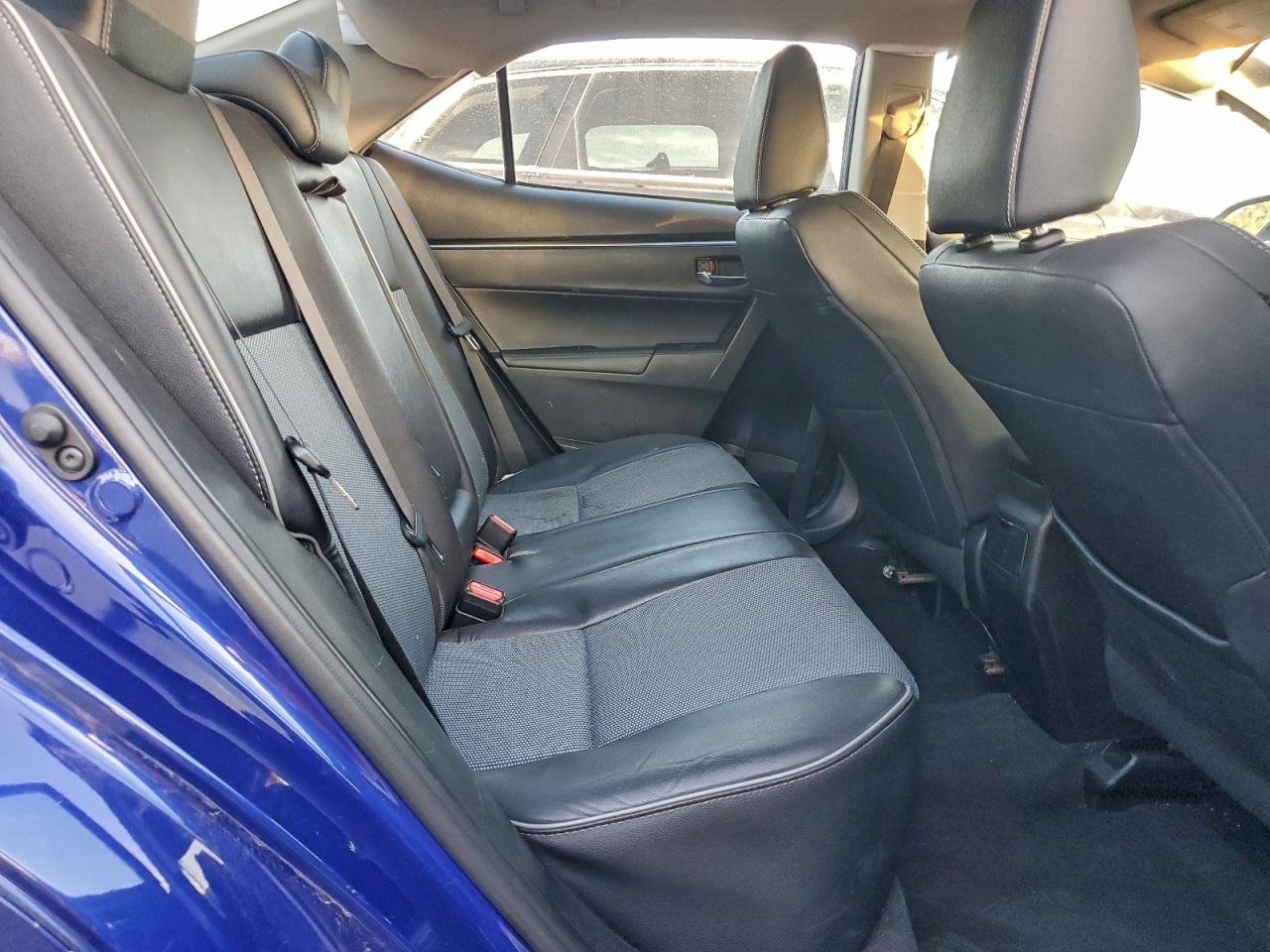 2016 TOYOTA COROLLA L photo 10