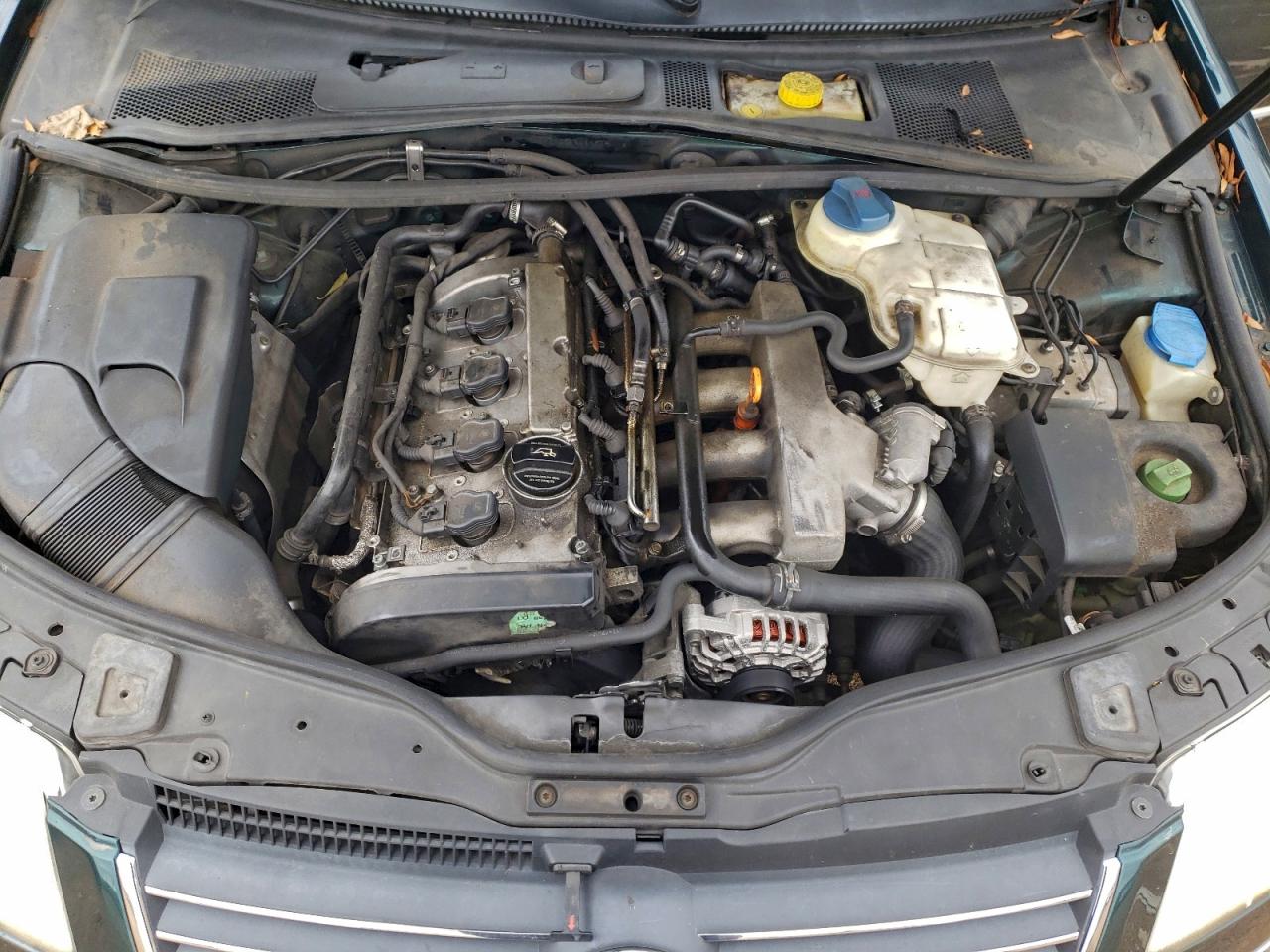 2002 VOLKSWAGEN PASSAT GLS photo 11