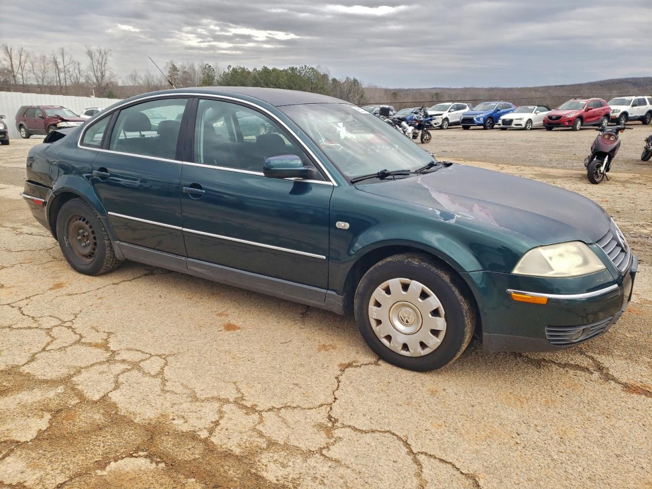 2002 VOLKSWAGEN PASSAT GLS photo 4