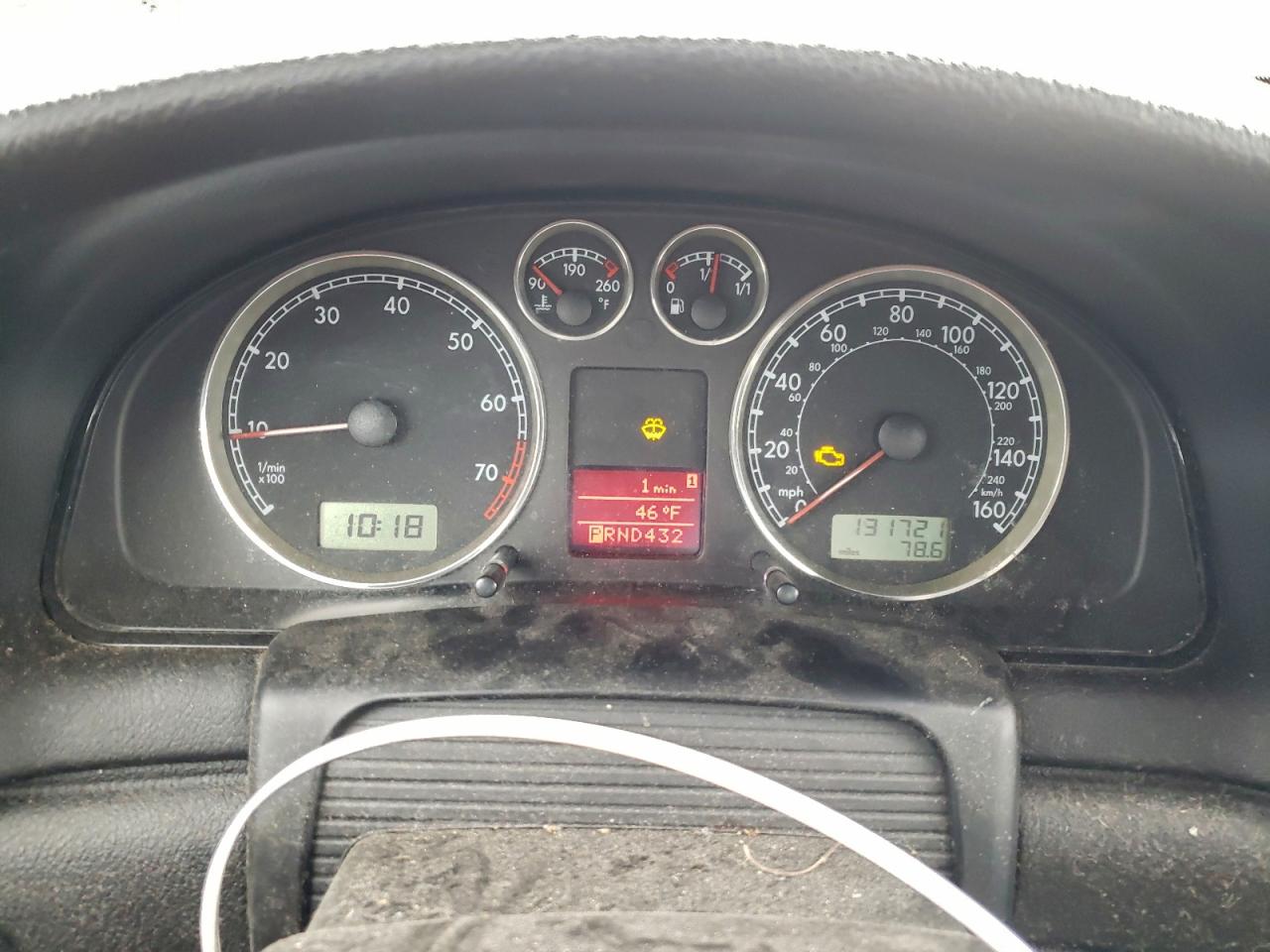 2002 VOLKSWAGEN PASSAT GLS photo 9