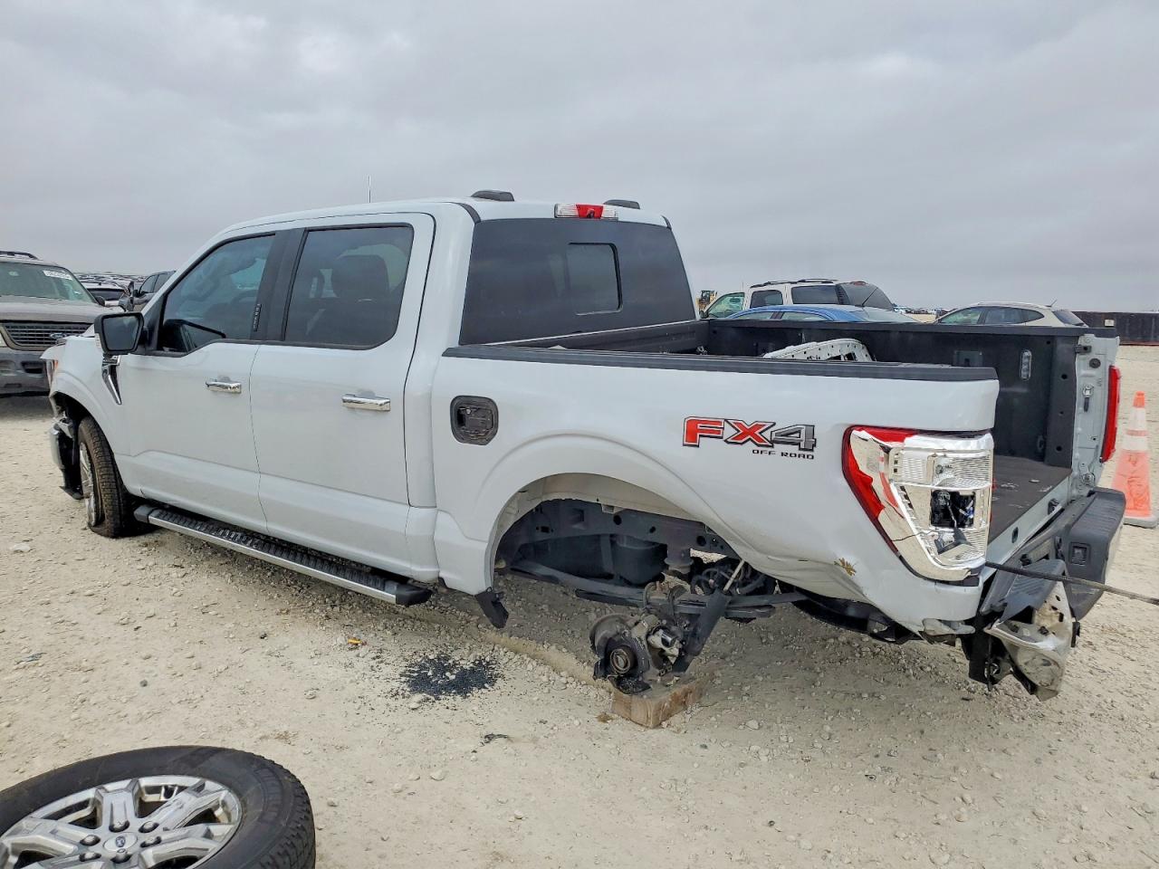 2021 FORD F150 SUPERCREW photo 2