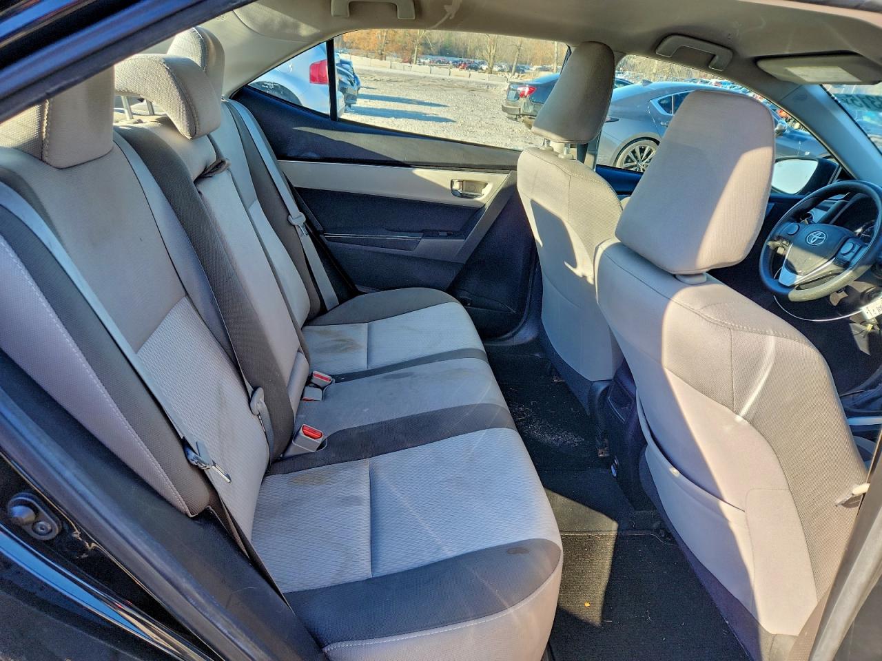 2018 TOYOTA COROLLA L photo 10