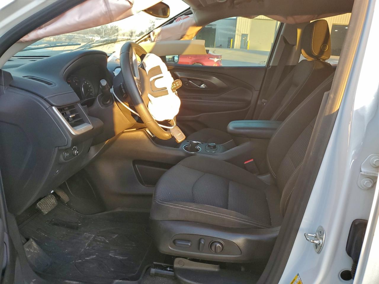 2024 GMC TERRAIN SLE photo 7