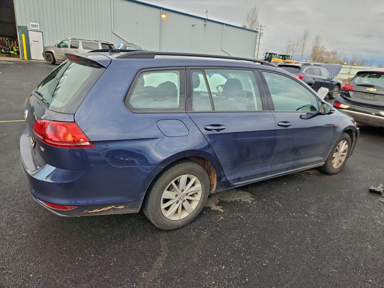 2017 VOLKSWAGEN GOLF SPORTWAGEN S photo 3