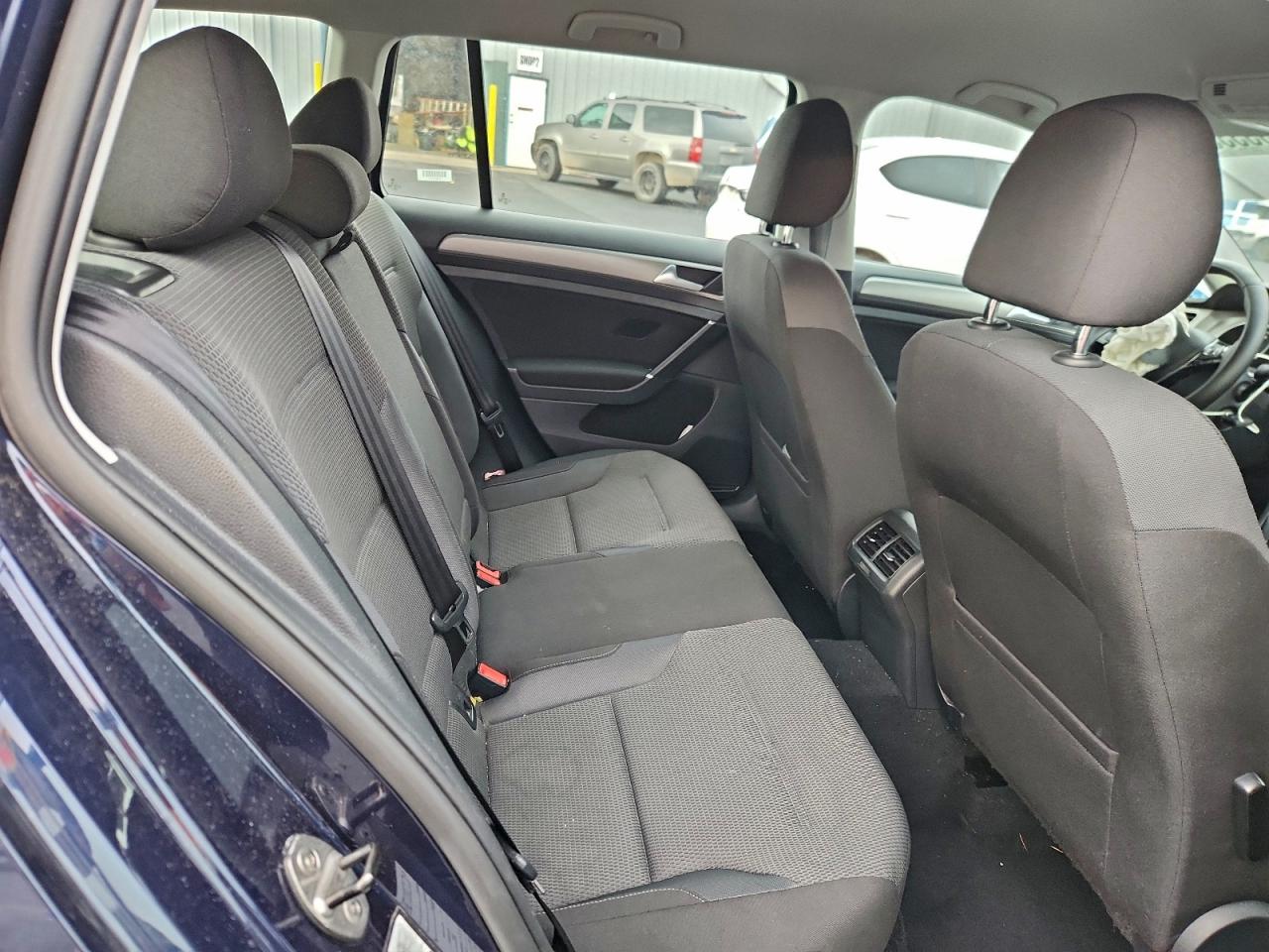 2017 VOLKSWAGEN GOLF SPORTWAGEN S photo 10