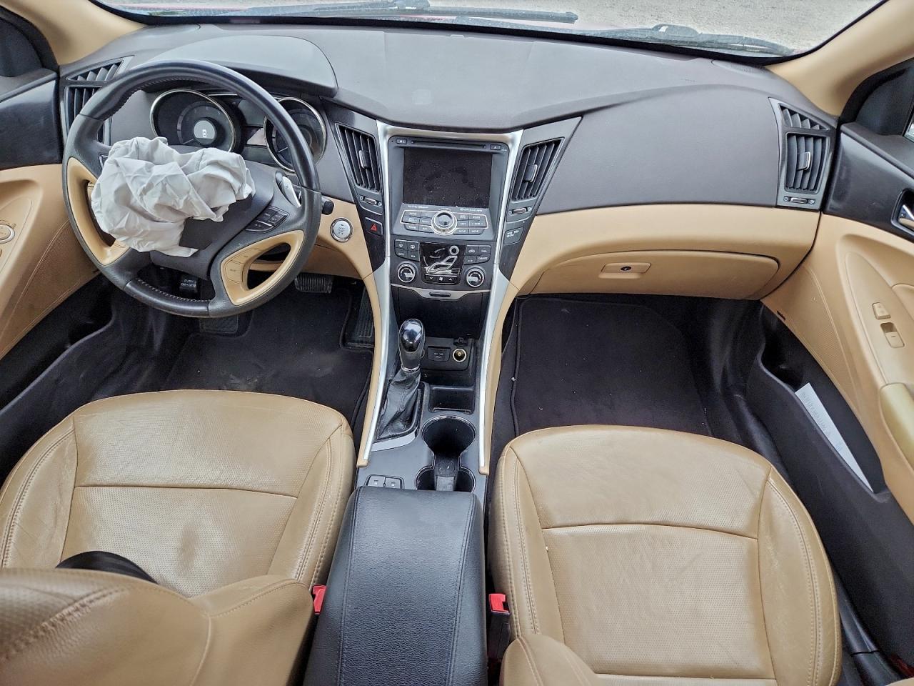 2013 HYUNDAI SONATA SE photo 8
