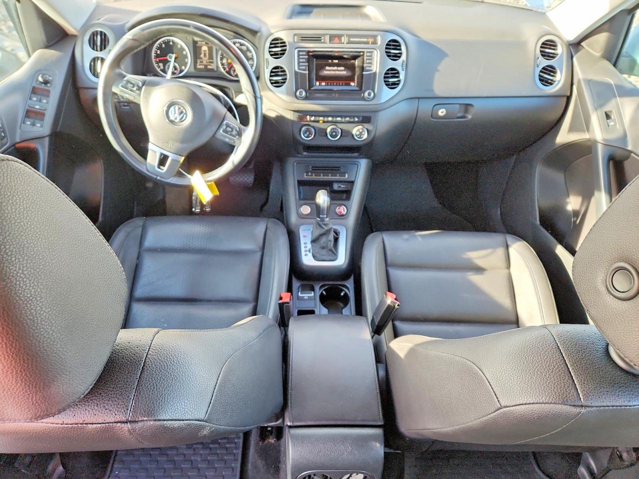 2016 VOLKSWAGEN TIGUAN S photo 8