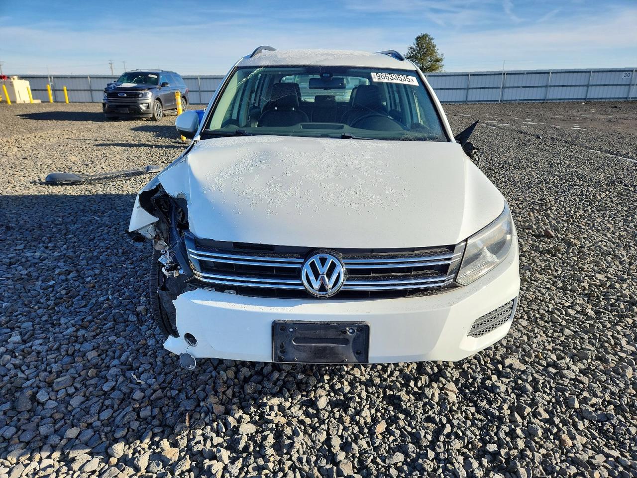 2016 VOLKSWAGEN TIGUAN S photo 5