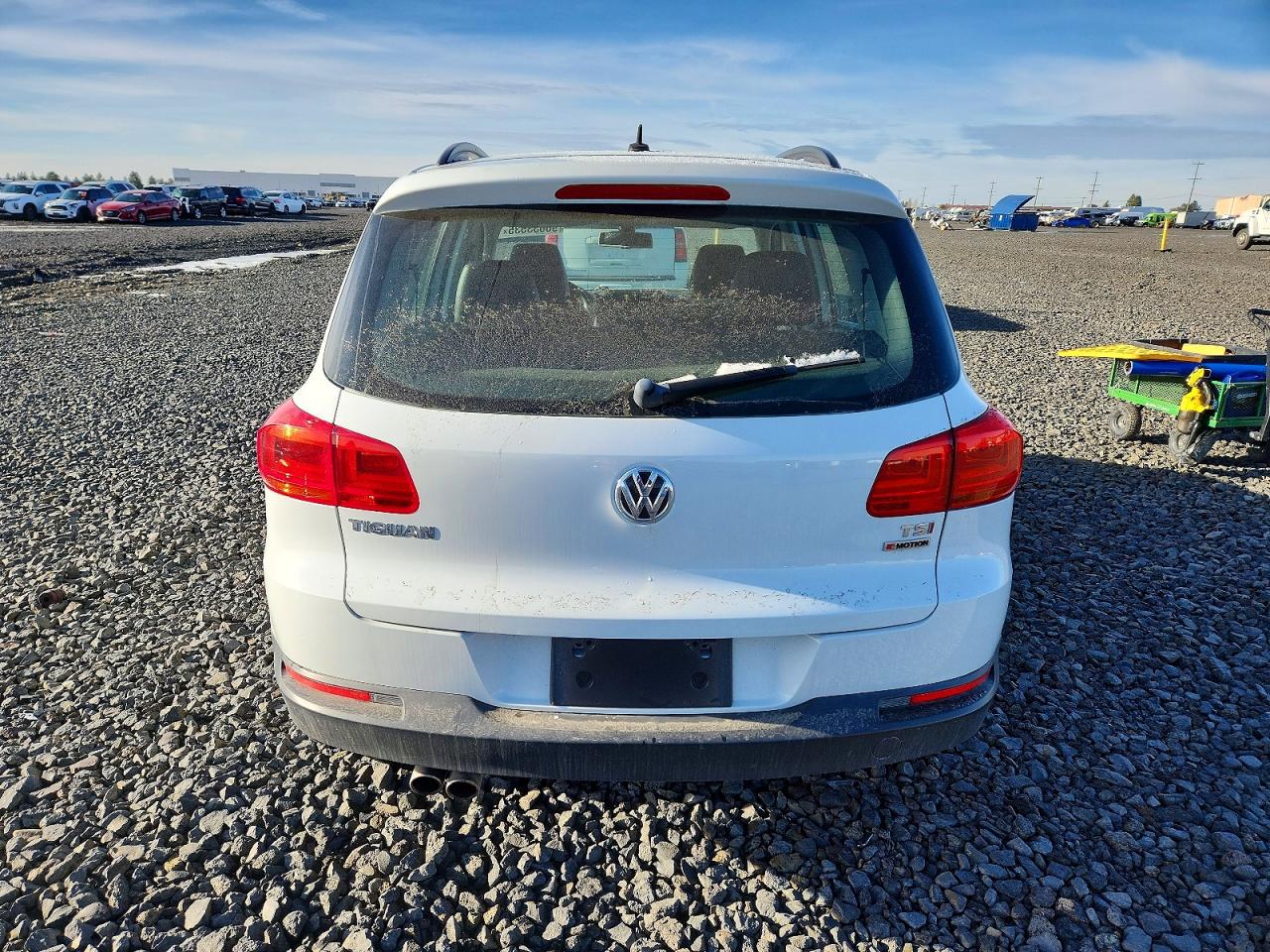 2016 VOLKSWAGEN TIGUAN S photo 6