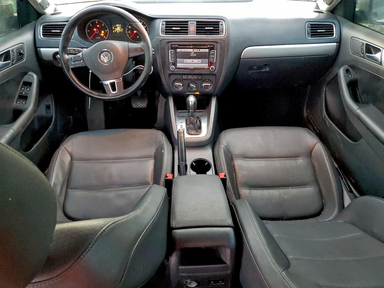 2012 VOLKSWAGEN JETTA TDI photo 8