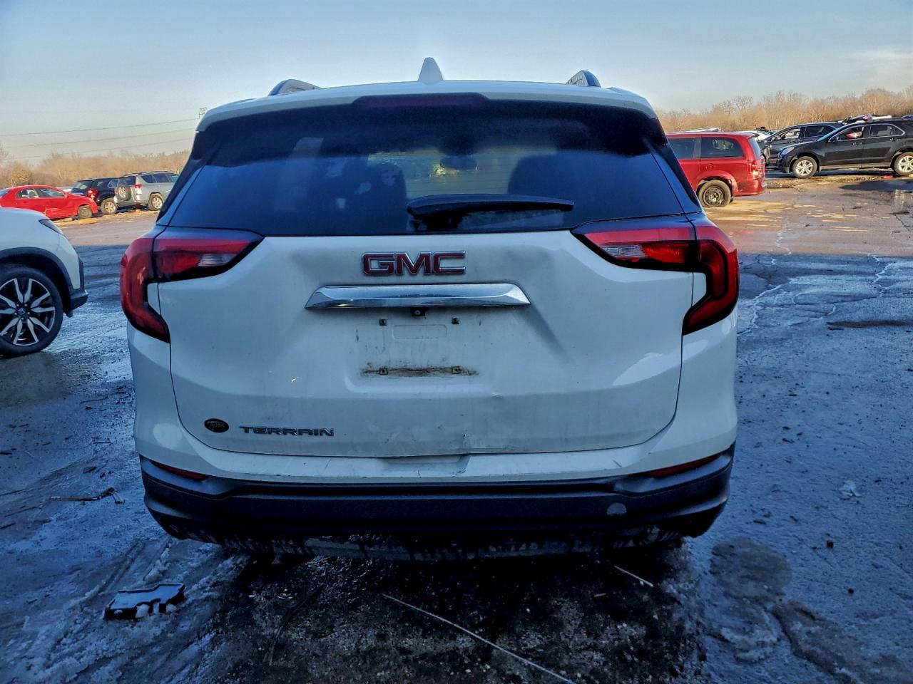 2019 GMC TERRAIN SLE photo 6