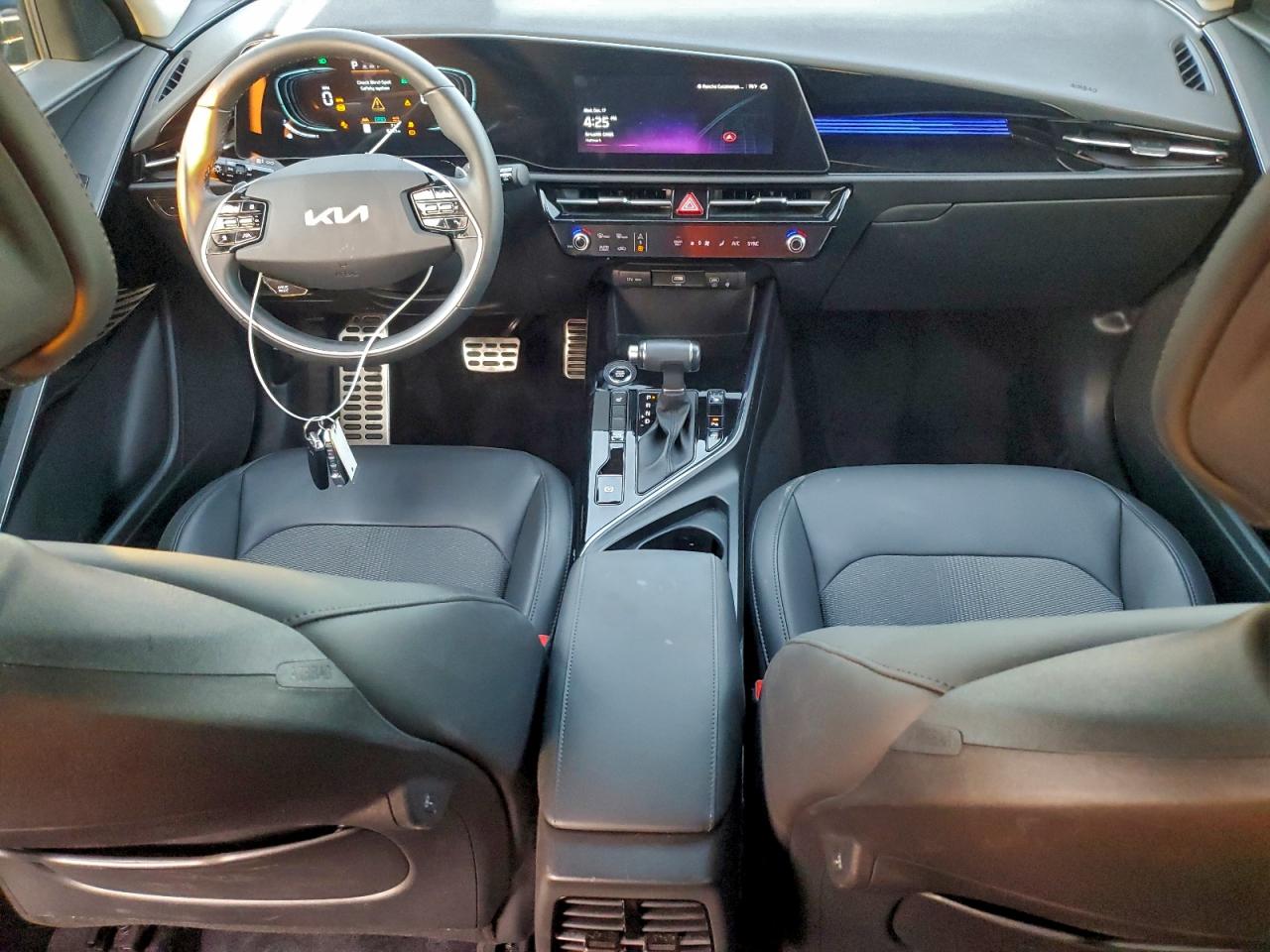 2024 KIA NIRO EX photo 8