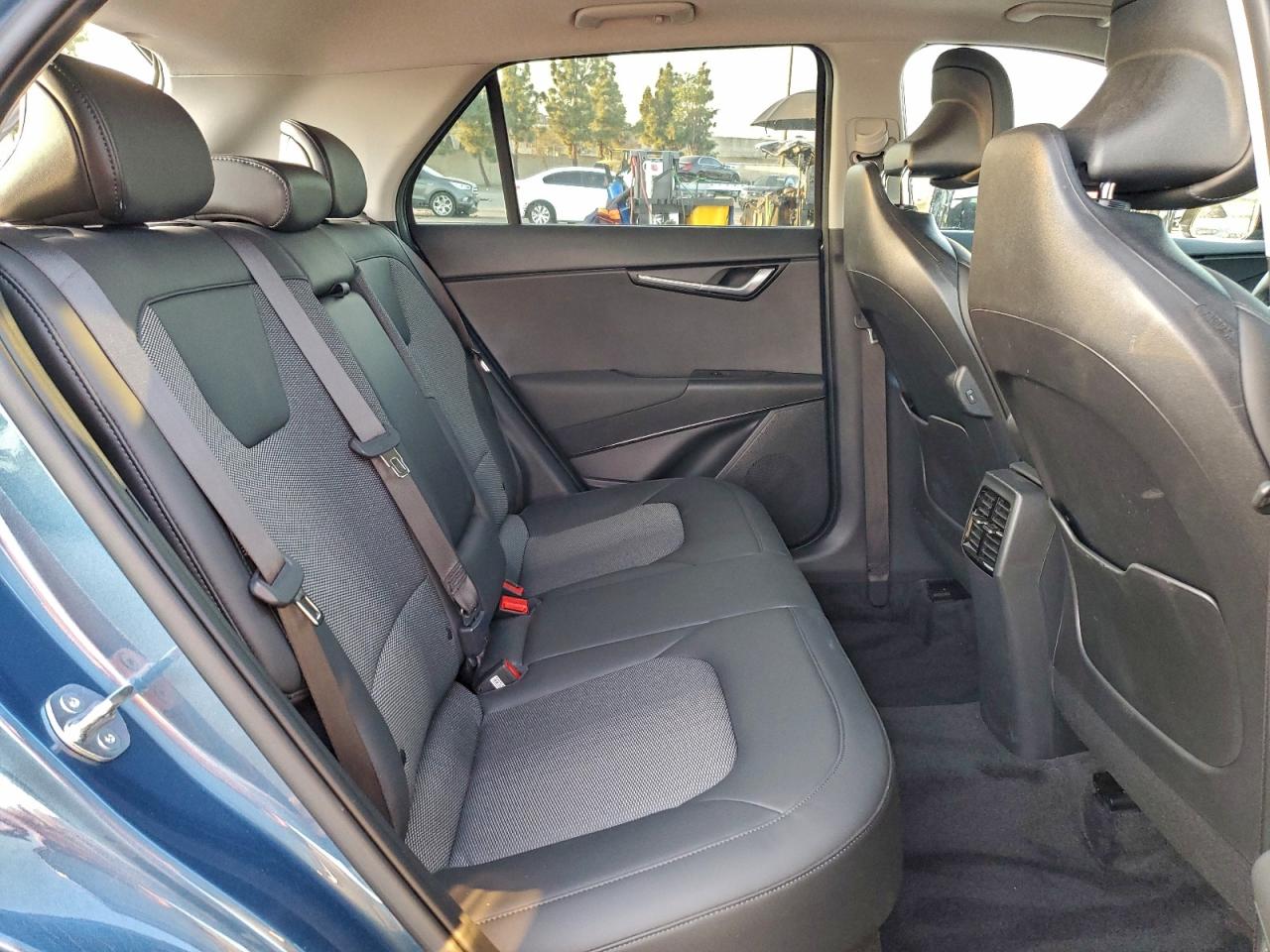2024 KIA NIRO EX photo 11