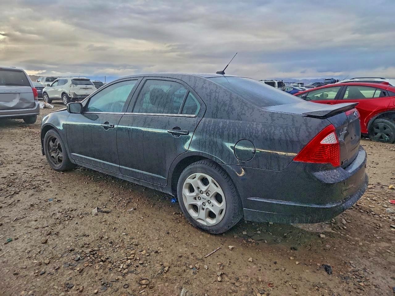 2010 FORD FUSION SE photo 2