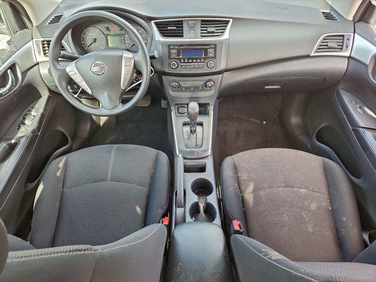 2016 NISSAN SENTRA S photo 8