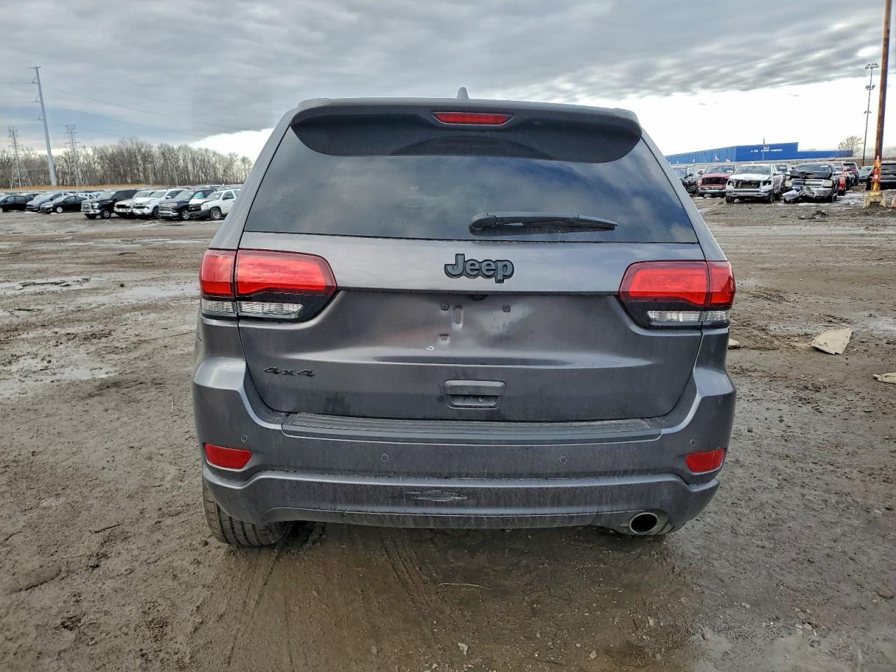 2019 JEEP GRAND CHEROKEE LAREDO photo 6