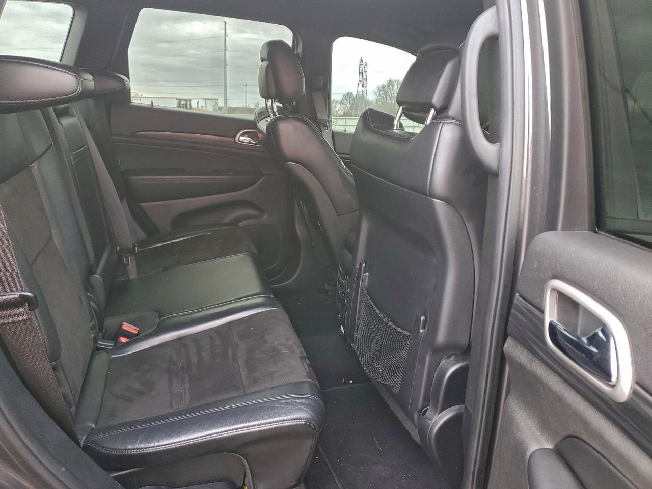 2019 JEEP GRAND CHEROKEE LAREDO photo 11