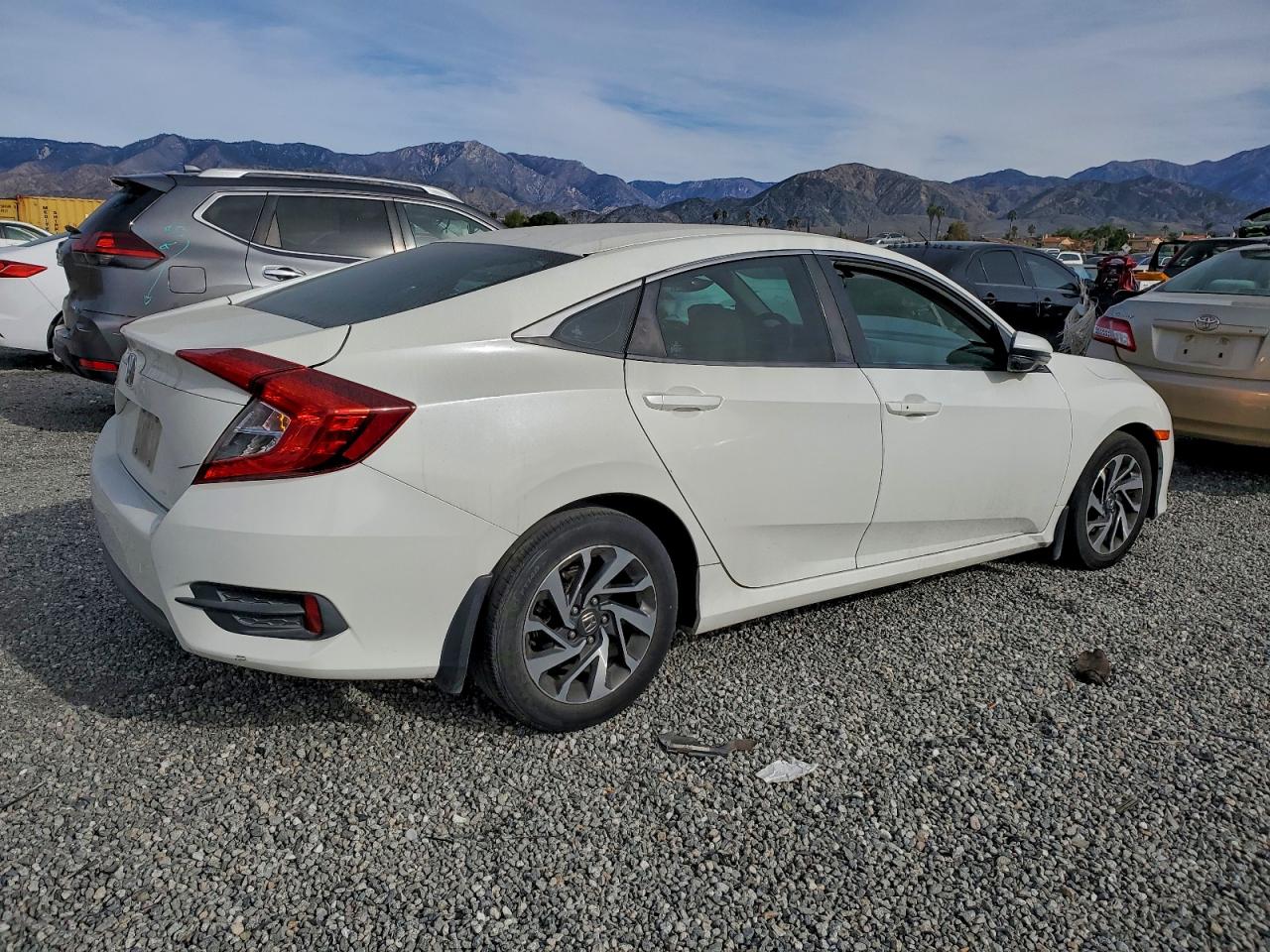 2016 HONDA CIVIC EX photo 3