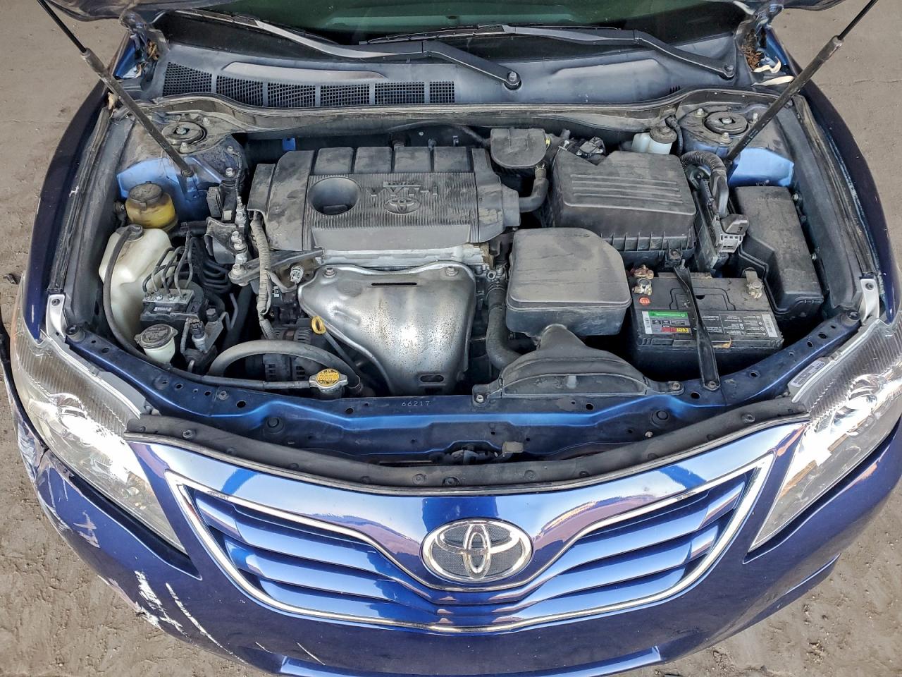 2011 TOYOTA CAMRY BASE photo 11