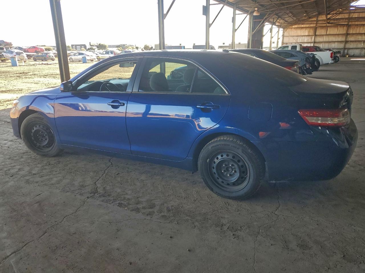 2011 TOYOTA CAMRY BASE photo 2