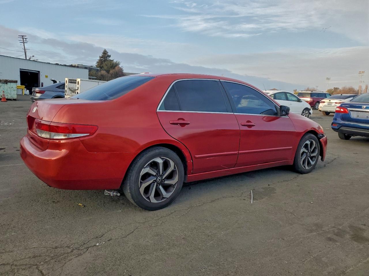 2004 HONDA ACCORD LX photo 3